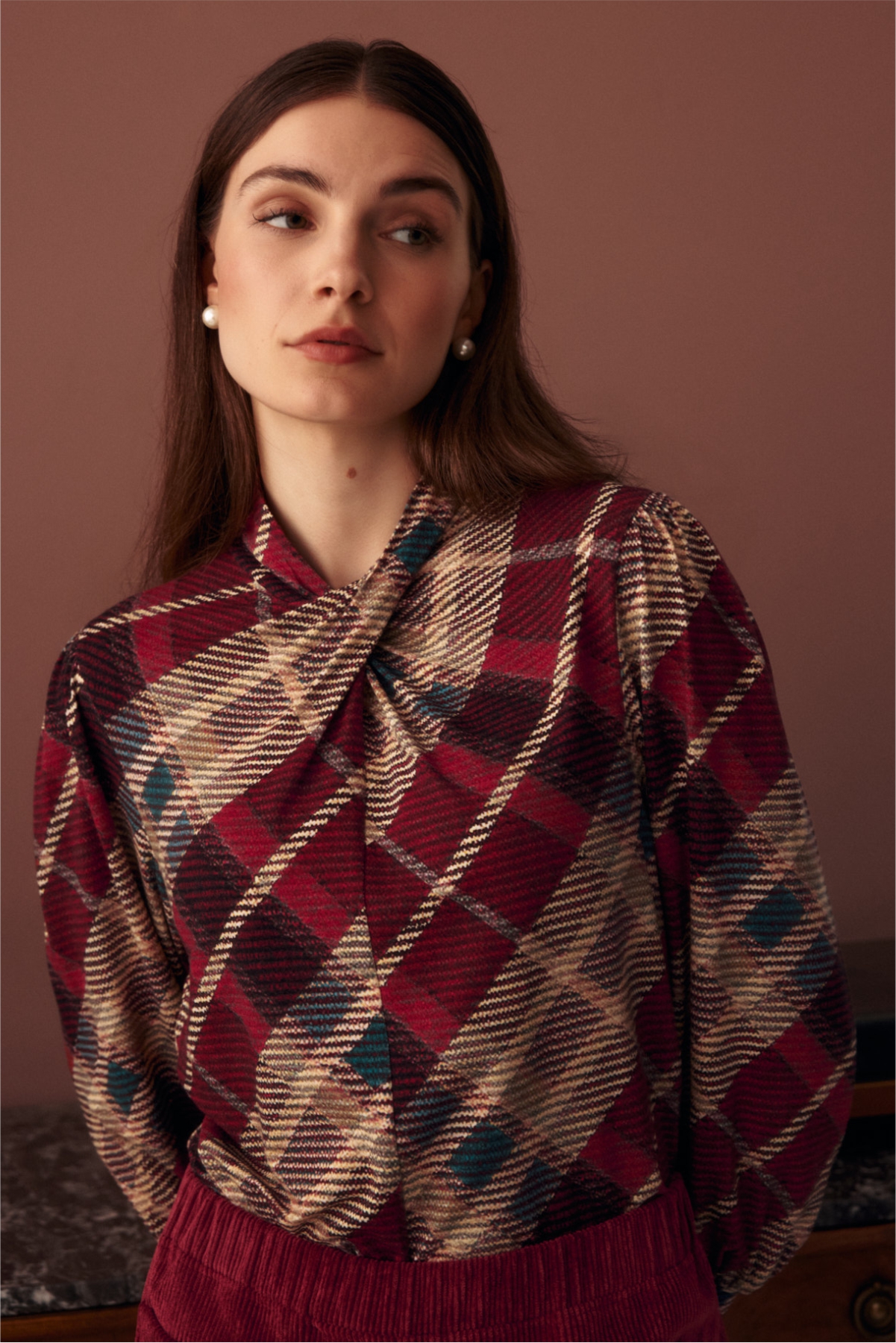 FASHION MEETS TRADITION